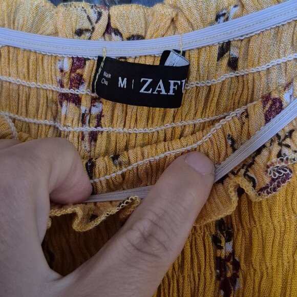 ZAFUL Smocked Slit Floral Off Shoulder Dress - Picture 5 of 8